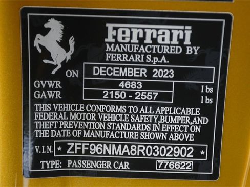 Used 2024 Ferrari SF90 Spider image 41