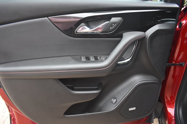 Used 2025 Chevrolet Blazer RS FWD image 12