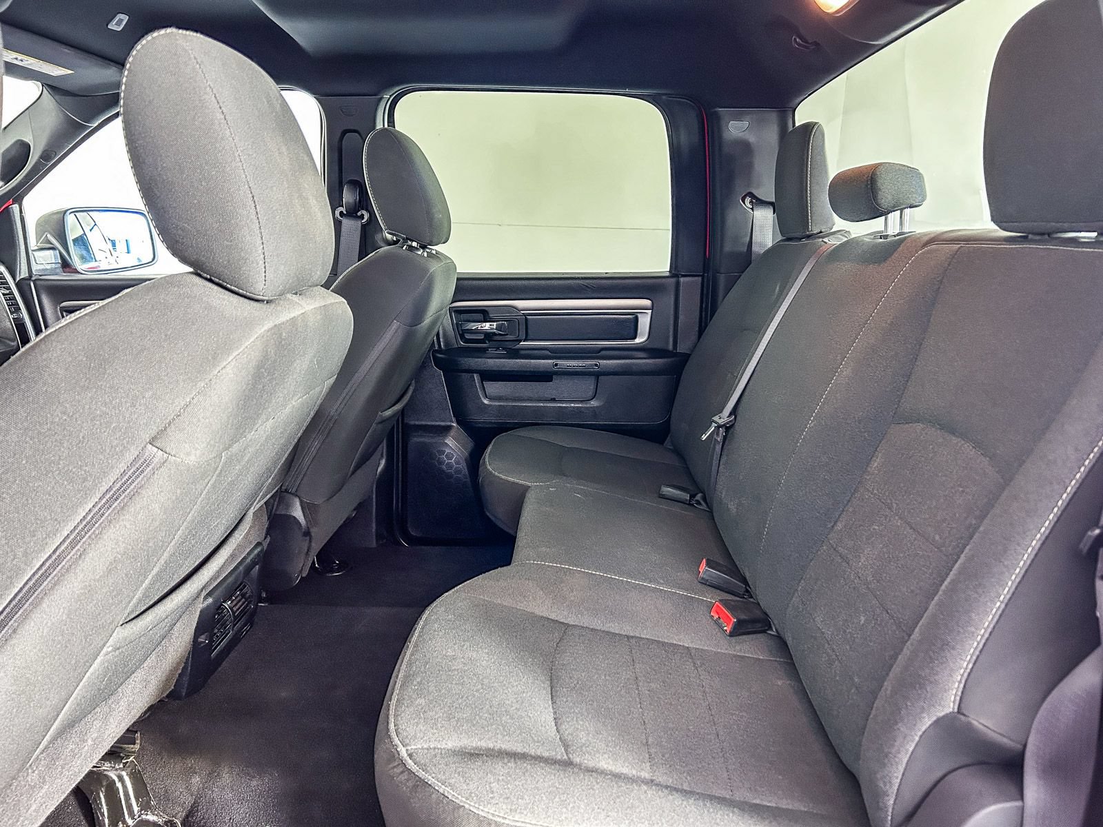 Used 2024 RAM 1500 Warlock AWD/4WD image 19