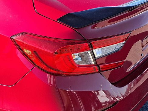 Used 2019 Honda Accord Sport image 31