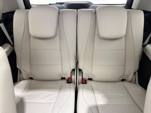 Certified 2024 Mercedes-Benz GLS 450 4MATIC image 9