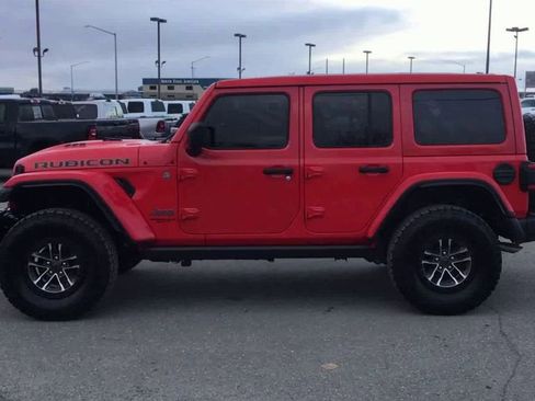 Used 2024 Jeep Wrangler Unlimited Rubicon 392 image 5
