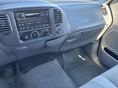Used 2001 Ford F150 XLT RWD image 36