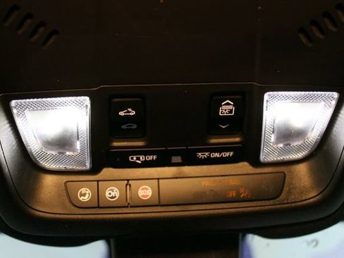 Used 2022 Chevrolet Equinox RS w/ RS Plus Package AWD/4WD image 30