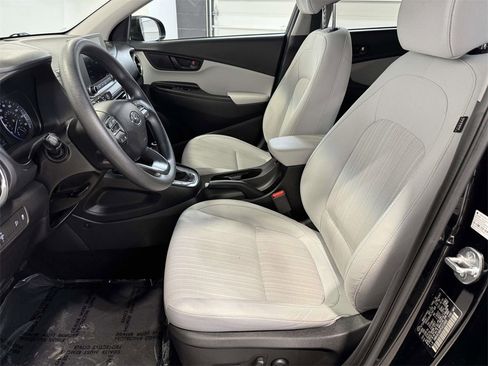 Used 2023 Hyundai Kona SEL image 16