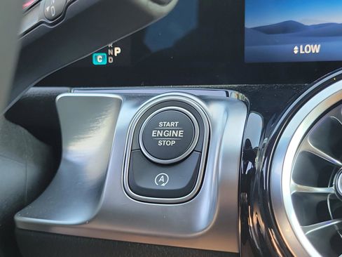 Certified 2026 Mercedes-Benz GLB 250 image 18