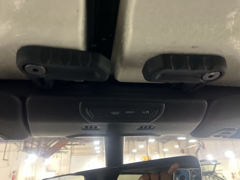 Used 2023 Jeep Wrangler Unlimited Rubicon w/ Cold Weather Group AWD/4WD image 30