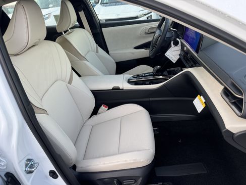 New 2026 Toyota Crown Limited image 7