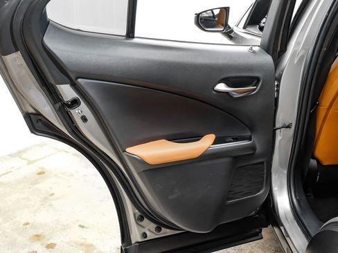 Used 2019 Lexus UX 200 w/ Premium Package FWD image 53