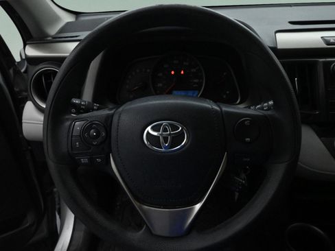 Used 2013 Toyota RAV4 XLE FWD image 20