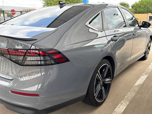 Used 2023 Honda Accord Sport image 8