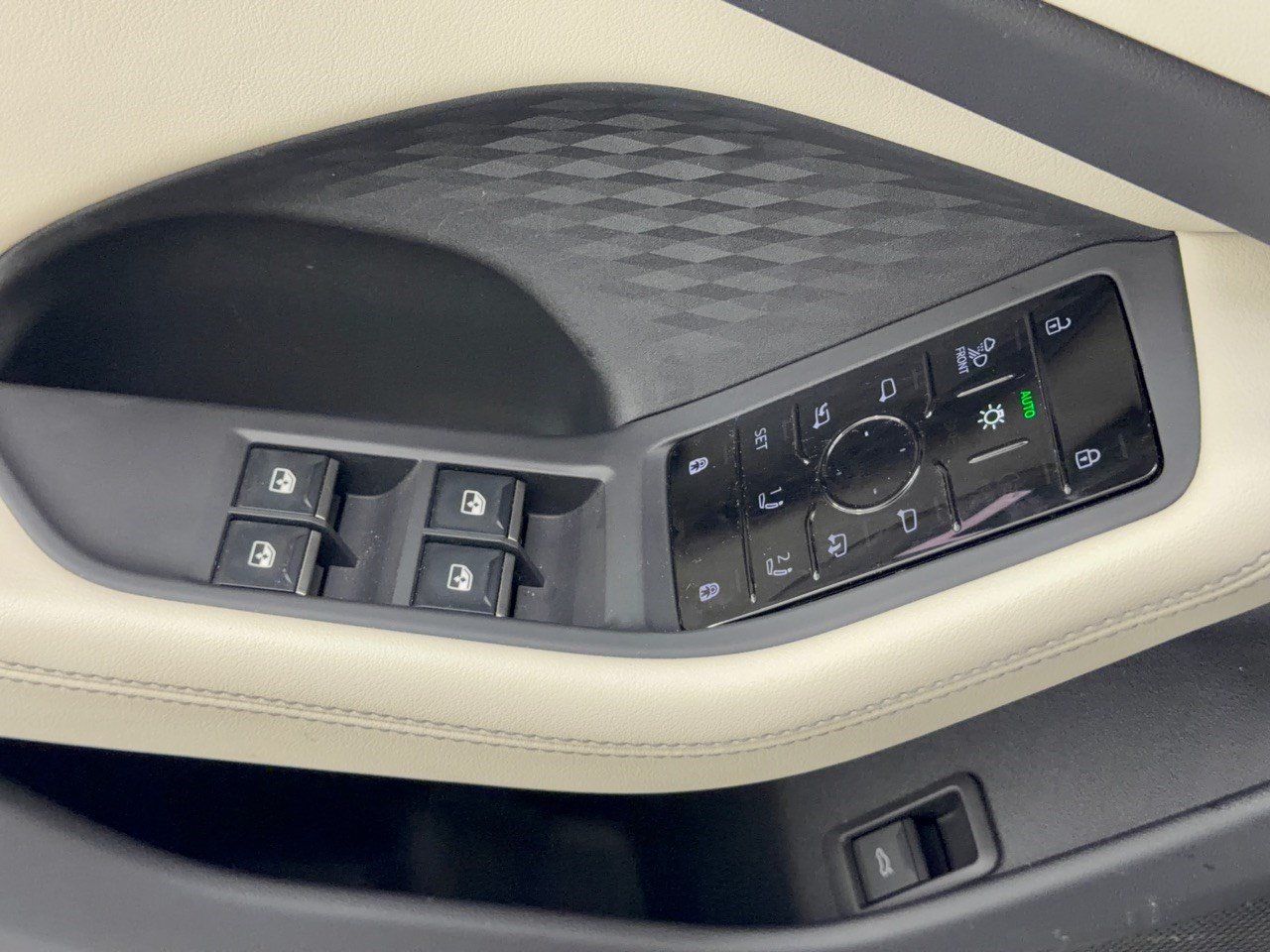 Used 2026 Audi A6 Premium Plus AWD/4WD image 15