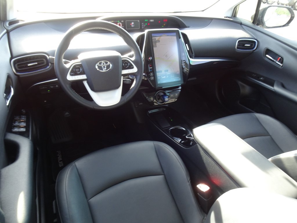 Used 2018 Toyota Prius Four Touring FWD image 14