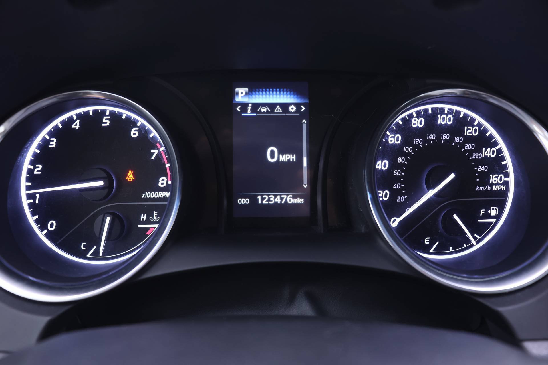 Used 2020 Toyota Camry SE FWD image 7