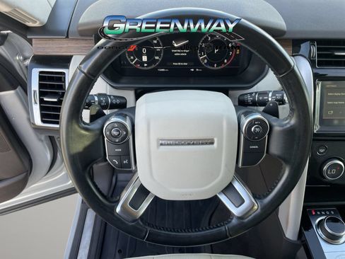 Used 2018 Land Rover Discovery HSE AWD/4WD image 30