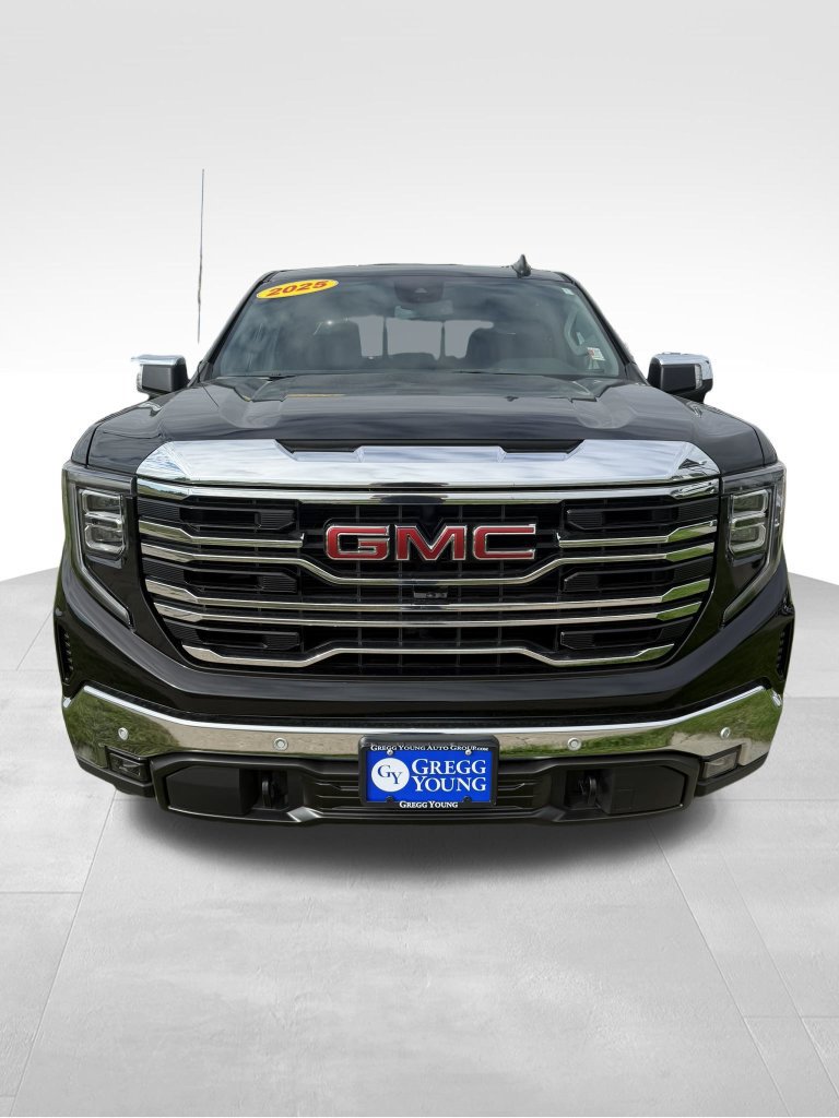 Used 2025 GMC Sierra 1500 SLT w/ SLT Premium Plus Package AWD/4WD image 4