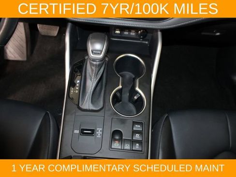 Used 2023 Toyota Highlander XLE AWD/4WD image 26