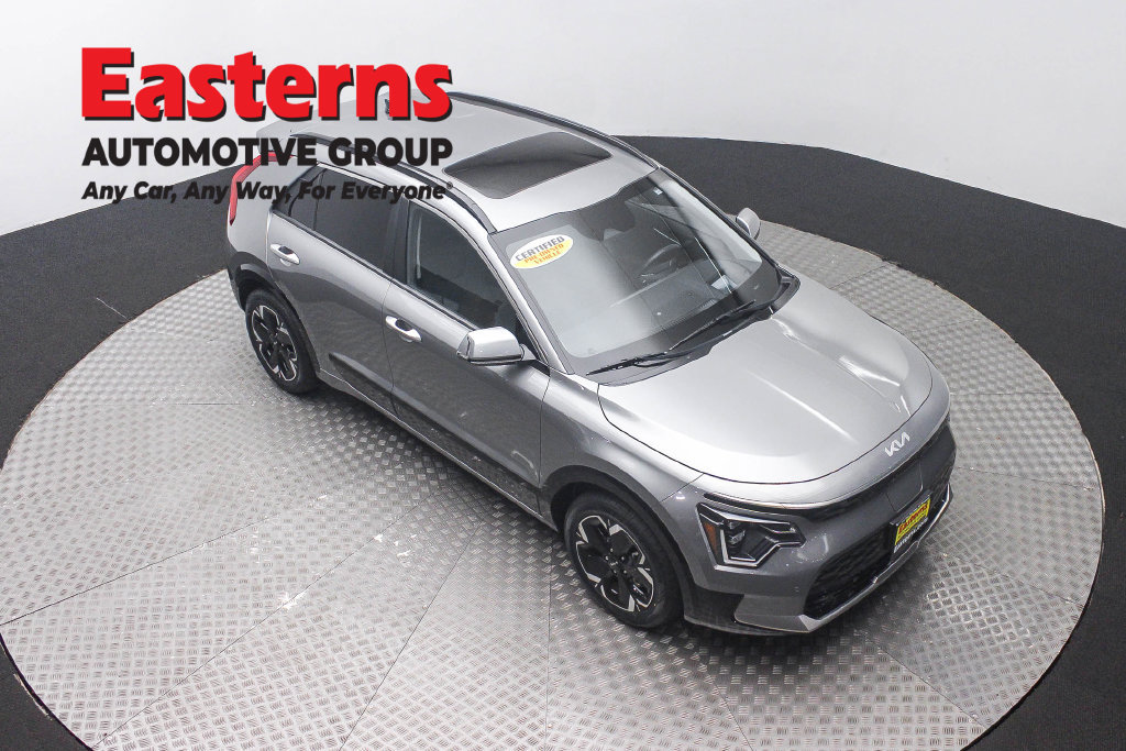 Used 2023 Kia Niro Wave w/ Wave Preserve Package FWD image 5