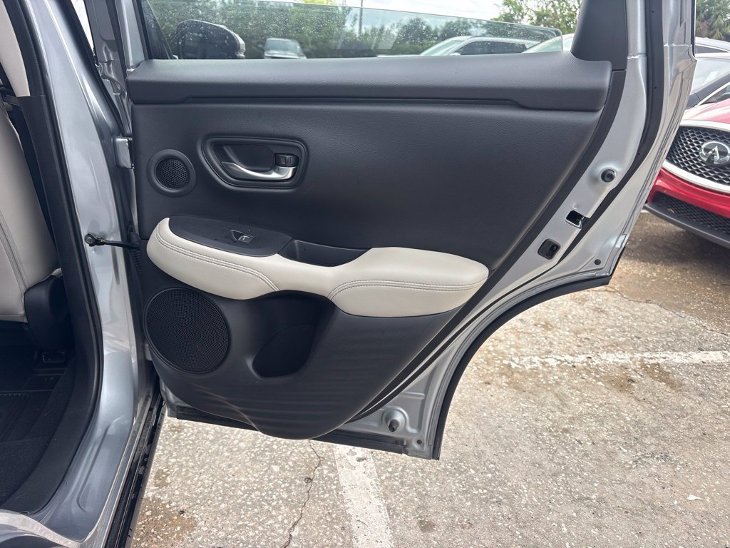 Used 2024 Honda HR-V EX-L image 18