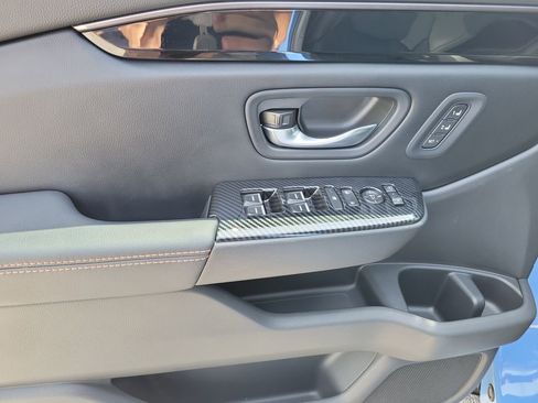 Used 2024 Honda Pilot TrailSport image 21
