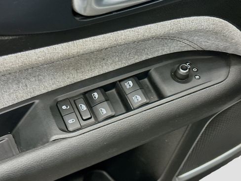 Used 2022 Jeep Compass Latitude image 15