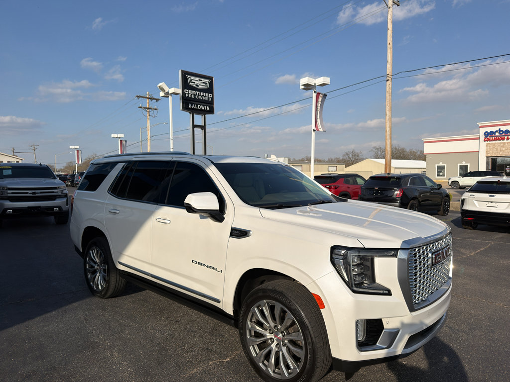 Used 2021 GMC Yukon Denali w/ Denali Premium Package AWD/4WD image 4
