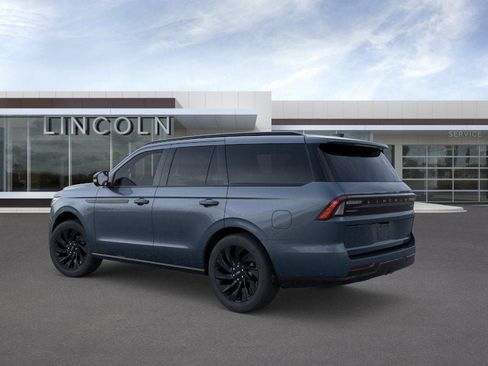 New 2025 Lincoln Navigator Reserve w/ Jet Appearance Package image 5