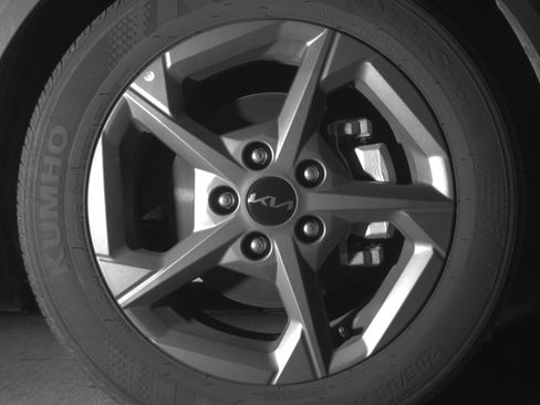 Used 2025 Kia K4 FWD image 13