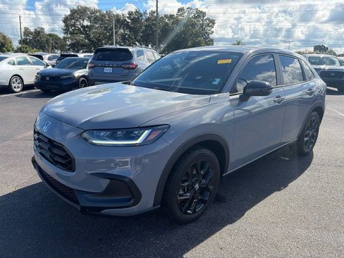Certified 2025 Honda HR-V Sport image 3
