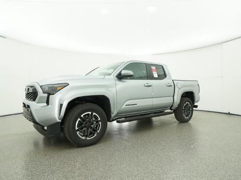 New 2025 Toyota Tacoma TRD Sport image 17