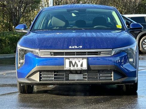 New 2025 Kia K4 LXS image 9