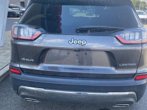 Used 2019 Jeep Cherokee Limited AWD/4WD image 17