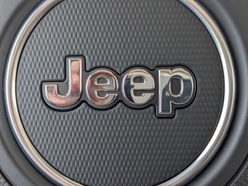 Used 2025 Jeep Wrangler Unlimited Sport AWD/4WD image 31