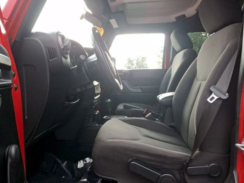Used 2018 Jeep Wrangler Unlimited Sport w/ Connectivity Group AWD/4WD image 11