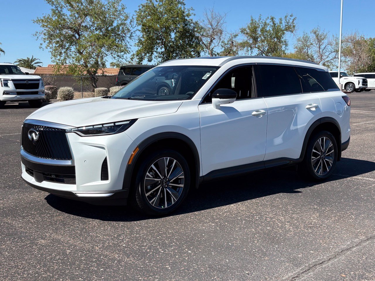 New 2027 INFINITI QX60 Luxe FWD image 1
