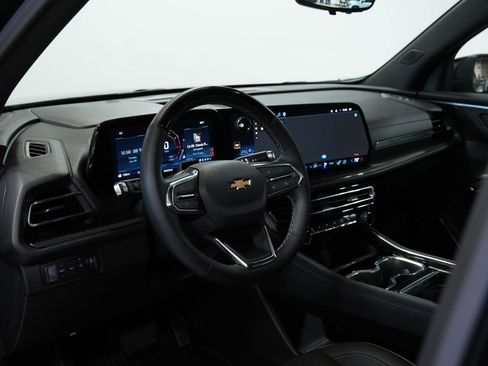 Used 2026 Chevrolet Traverse High Country w/ LPO, Floor Liner Package AWD/4WD image 38