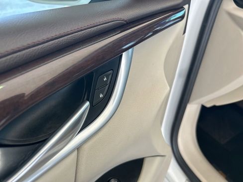 Used 2017 Cadillac XTS Luxury image 35