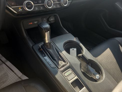 Certified 2022 Honda Civic EX-L image 30