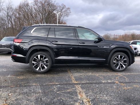 New 2026 Volkswagen Atlas SEL Premium R-Line AWD/4WD image 8