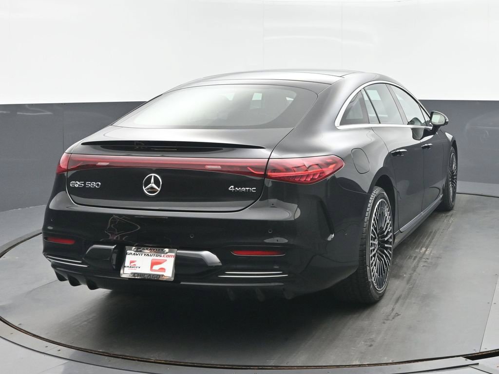 Used 2022 Mercedes-Benz EQS 580 4MATIC Sedan image 4