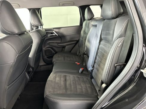 Used 2022 Mitsubishi Outlander SE FWD image 23
