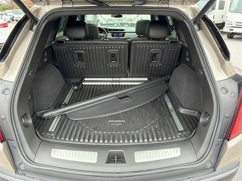 Used 2022 Cadillac XT5 Premium Luxury w/ LPO, Floor Liner Package image 18