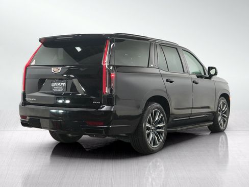 Used 2022 Cadillac Escalade Sport Platinum w/ Heavy-Duty Trailer Package AWD/4WD image 5
