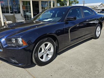Used 2012 Dodge Charger SE w/ Connectivity Group