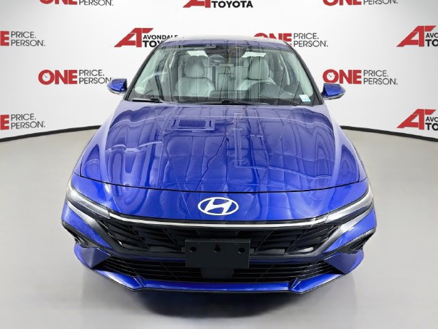 Used 2025 Hyundai Elantra Limited FWD image 2