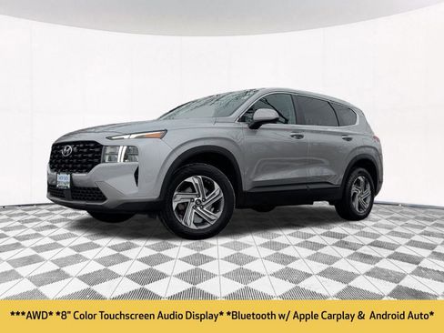 Used 2023 Hyundai Santa Fe SE image 2