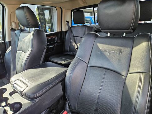 Used 2018 RAM 1500 Laramie AWD/4WD image 18