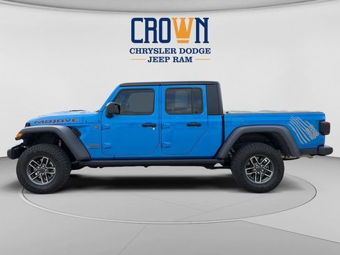 Used 2024 Jeep Gladiator Mojave w/ Technology Group AWD/4WD image 6