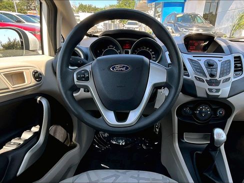 Used 2011 Ford Fiesta SE w/ 201A Rapid Spec Order Code FWD image 5