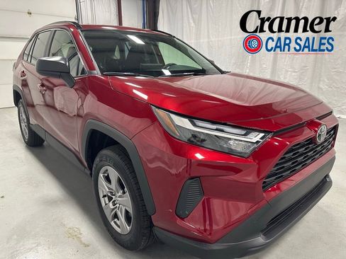 Used 2025 Toyota RAV4 LE AWD/4WD image 1